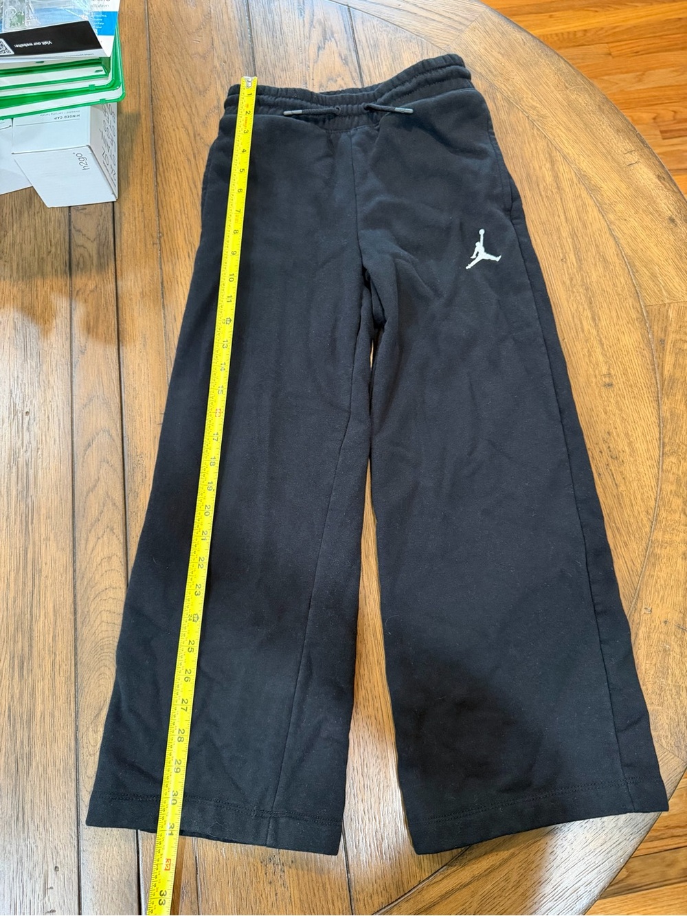 Nike Air Jordan Kids Black Fleece Joggers with White Jumpman - Picture 4 of 7